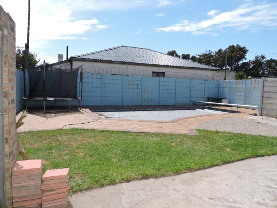 3 Bedroom Property for Sale in Glenlilly Western Cape